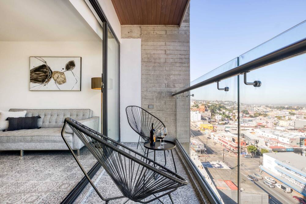 Photo of Others in Avenida Revolucion