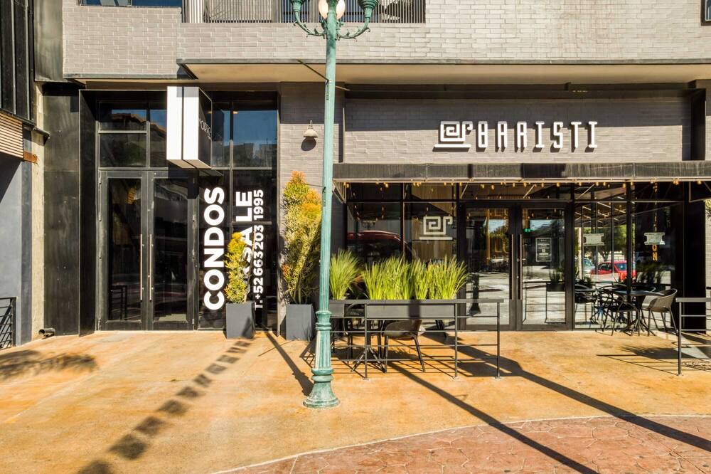 Photo of Others in Avenida Revolucion