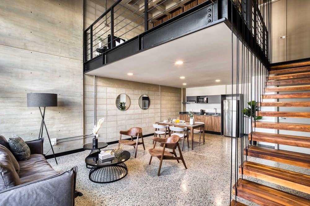 Photo of Others in Avenida Revolucion