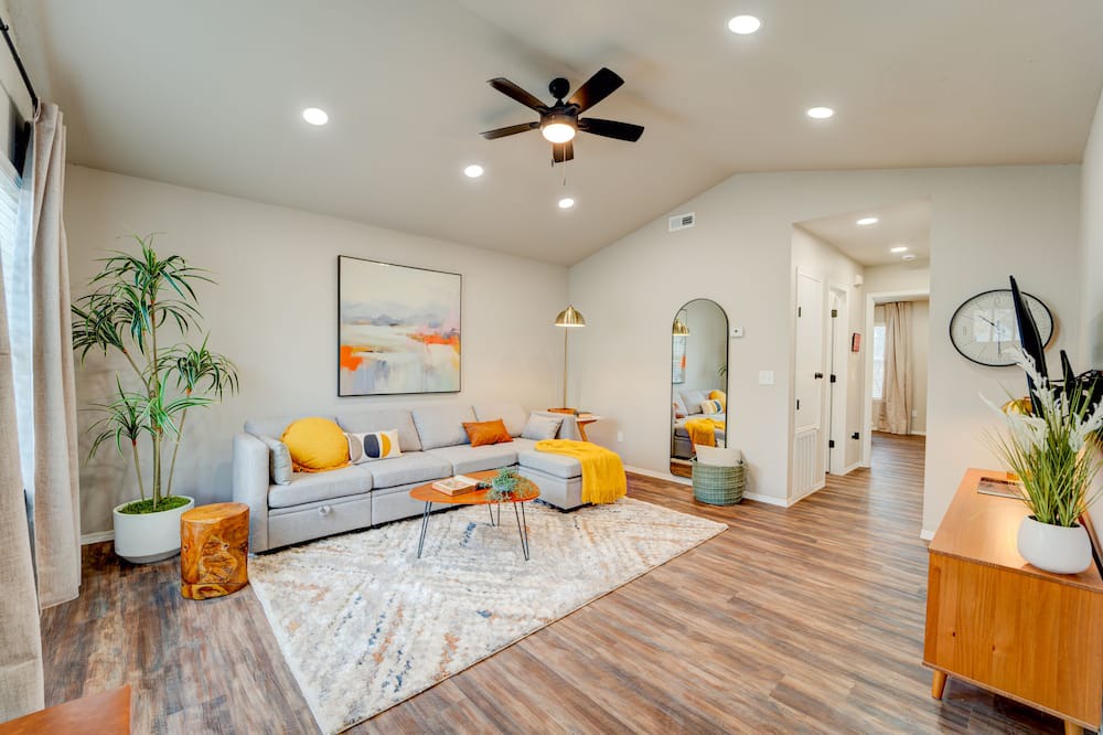 Photo of Livingroom in Bentonville