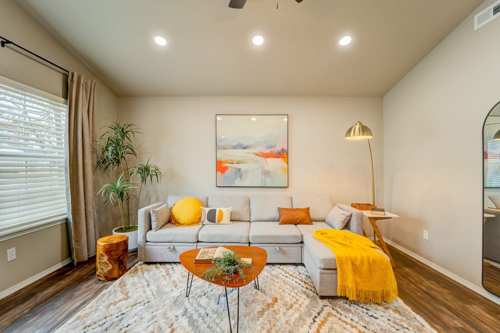 Photo of Livingroom in Bentonville