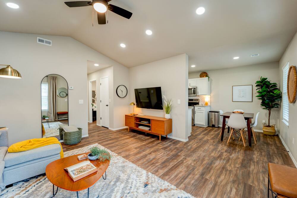 Photo of Livingroom in Bentonville