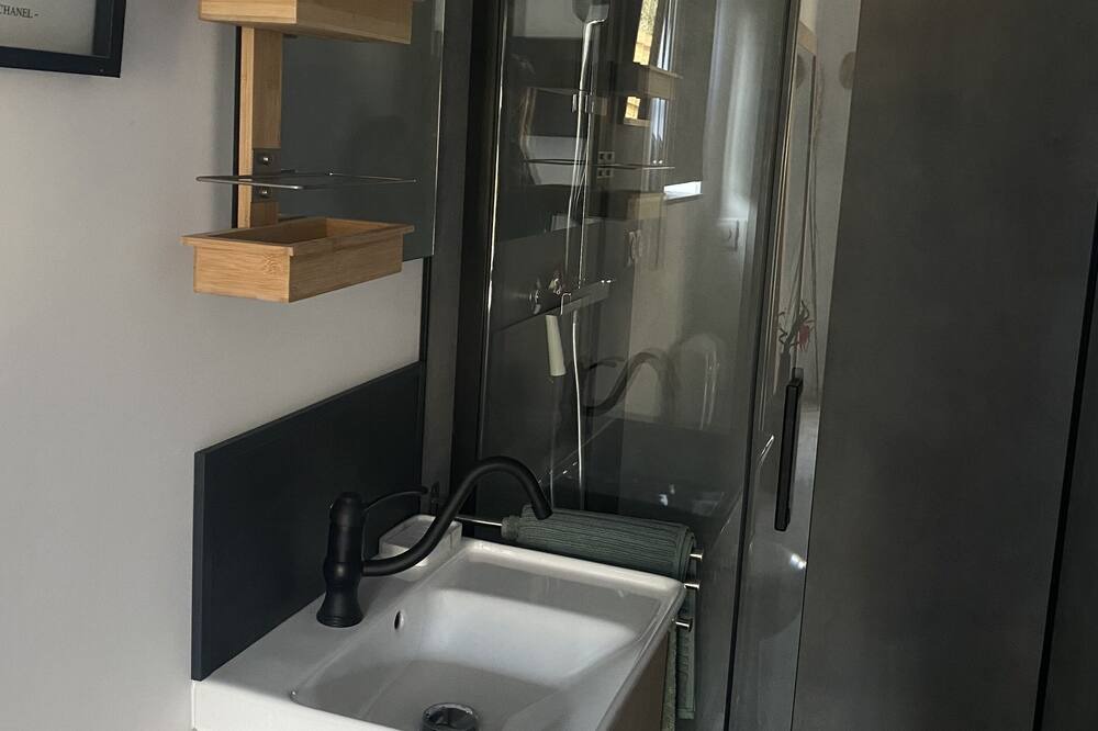Photo of Bathroom in Coutiches