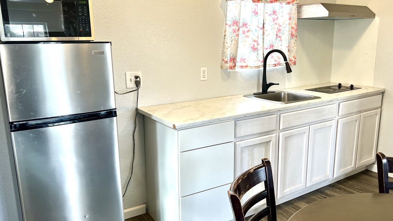 Photo of Others in Larkspur