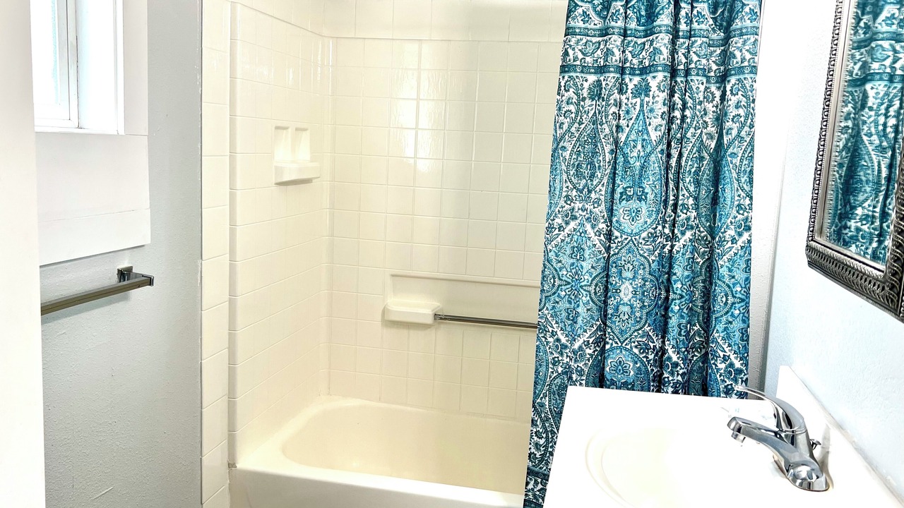 Photo of Bathroom in Larkspur