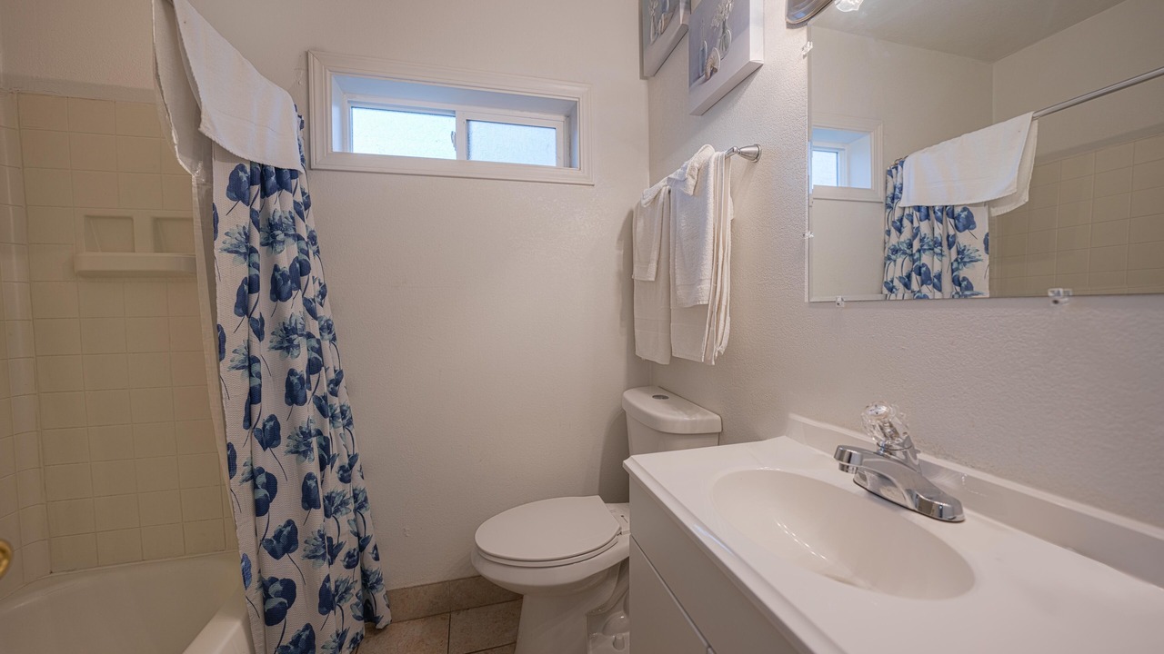Photo of Bathroom in Larkspur