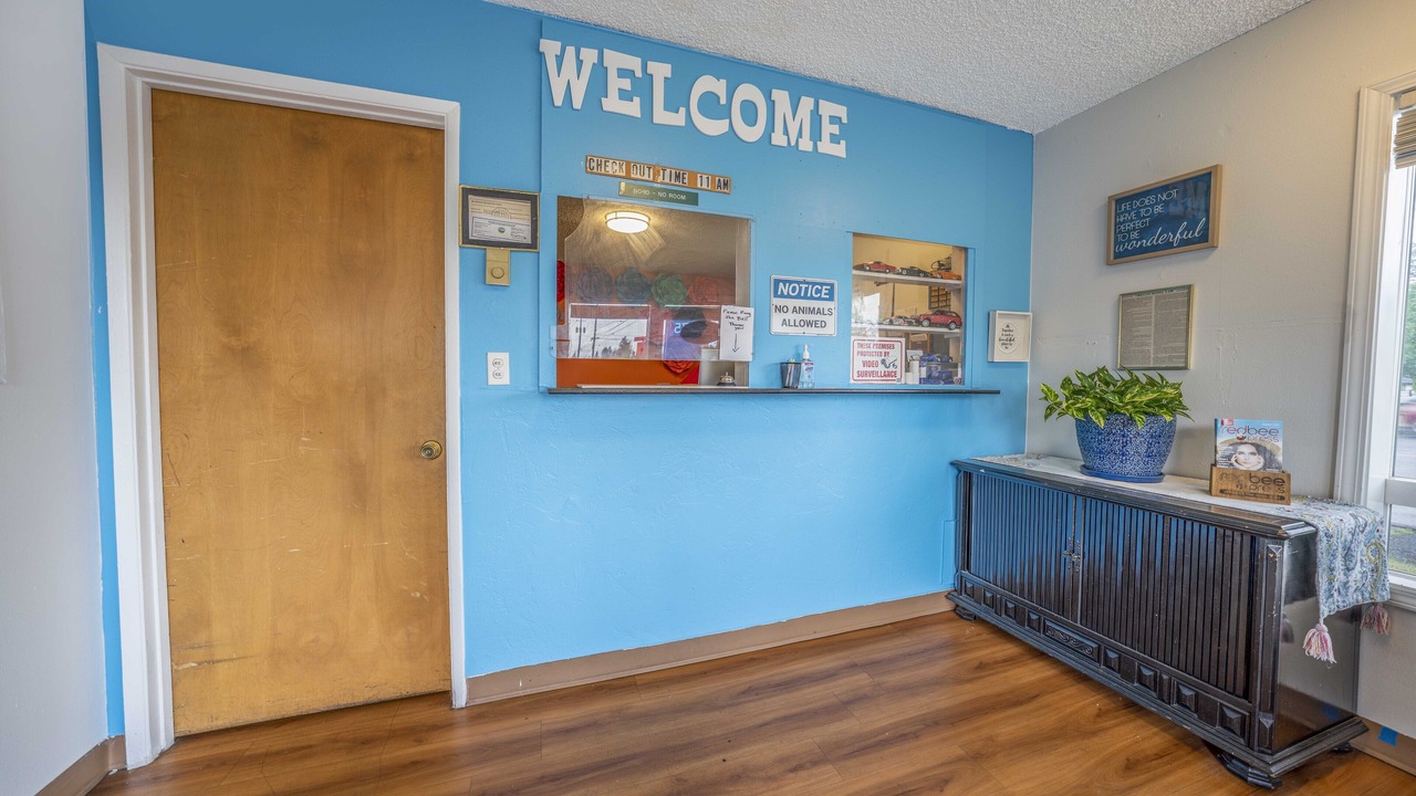 Photo of Others in Larkspur