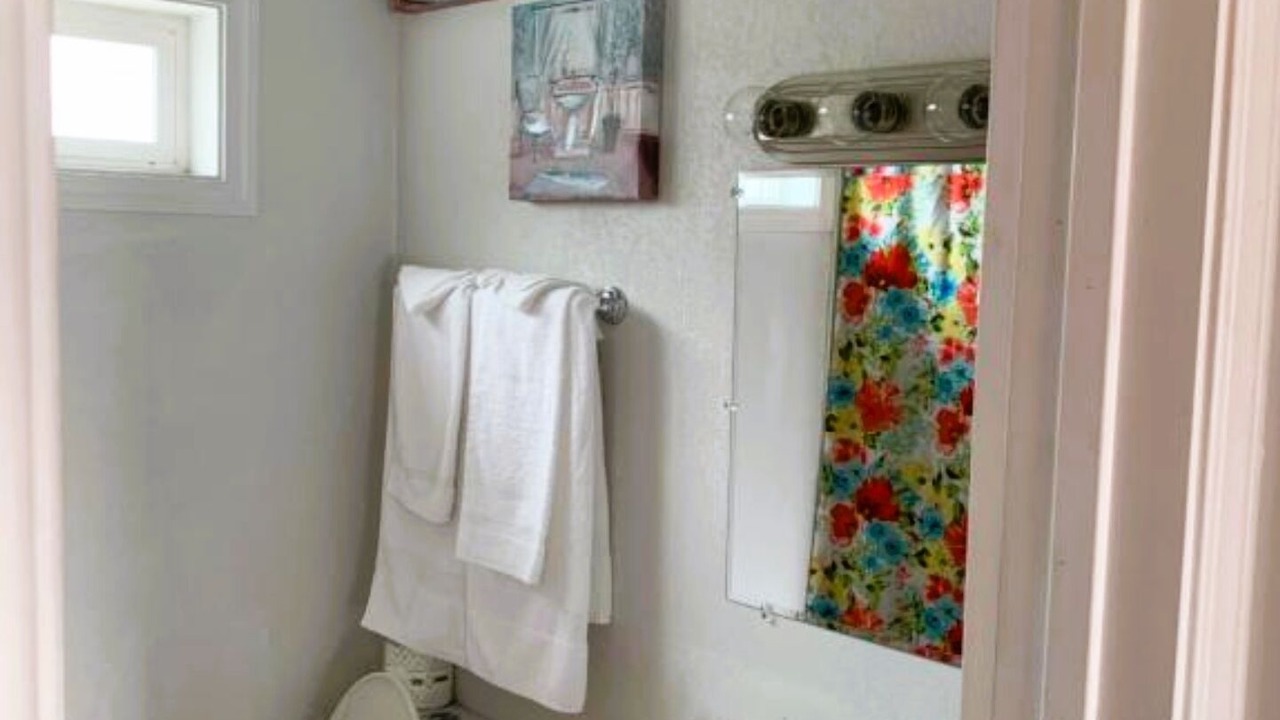 Photo of Bathroom in Larkspur