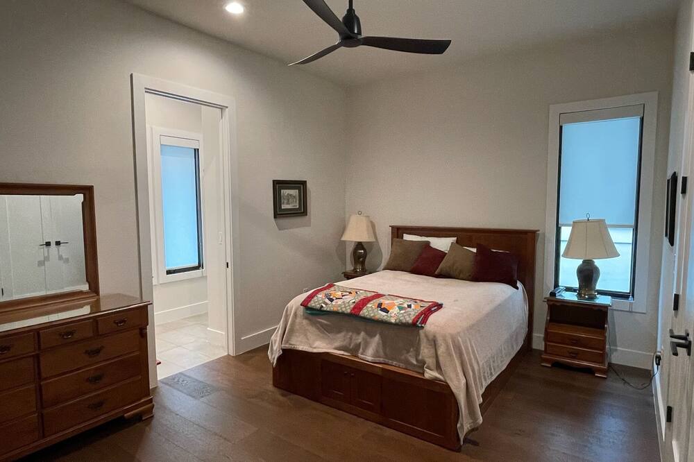 Photo of Bedroom in Barton Creek Lakeside