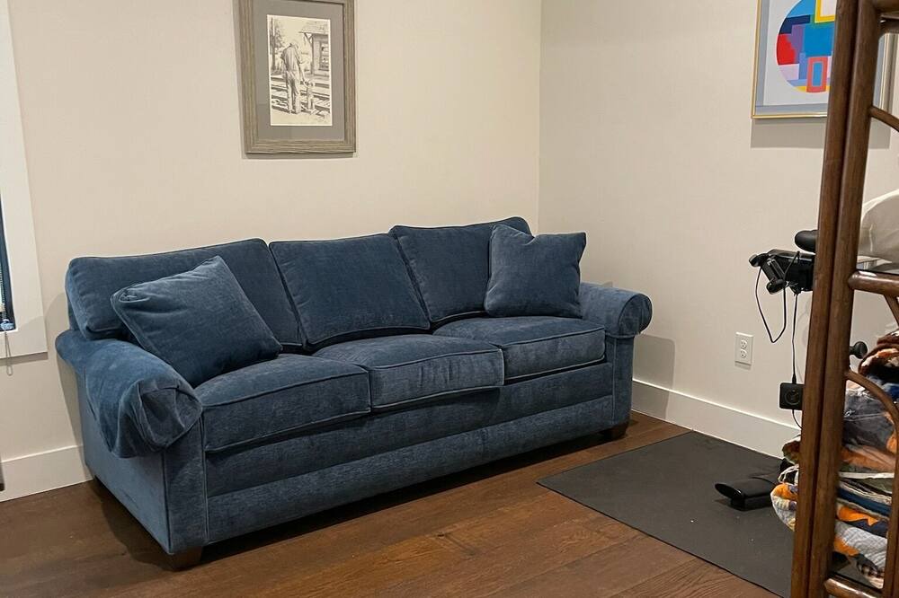 Photo of Livingroom in Barton Creek Lakeside