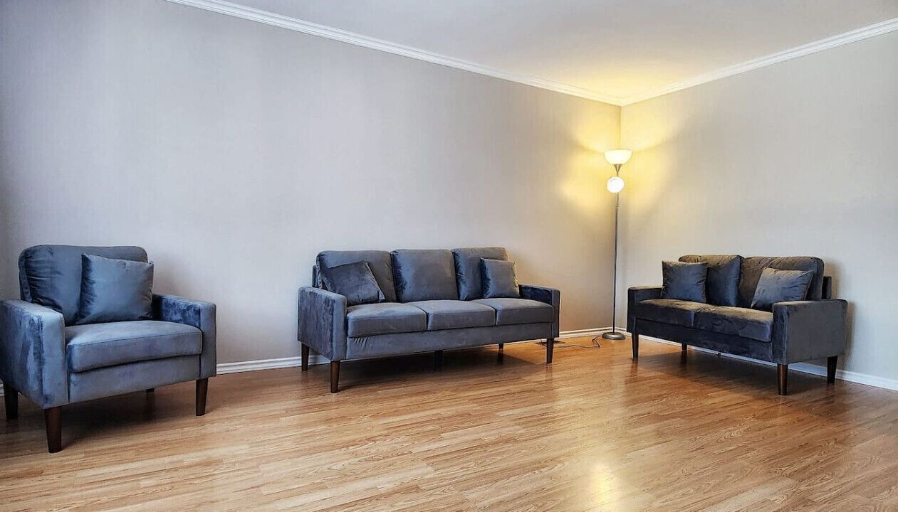 Photo of Livingroom in Clearview Township