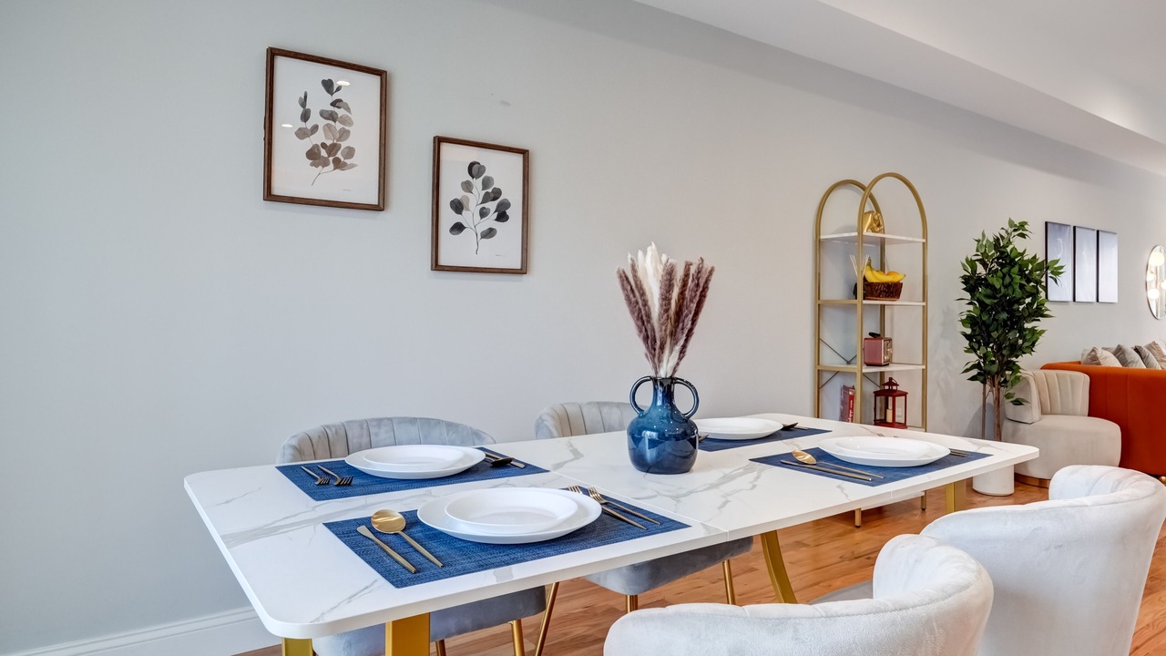 Photo of Others in The Hill