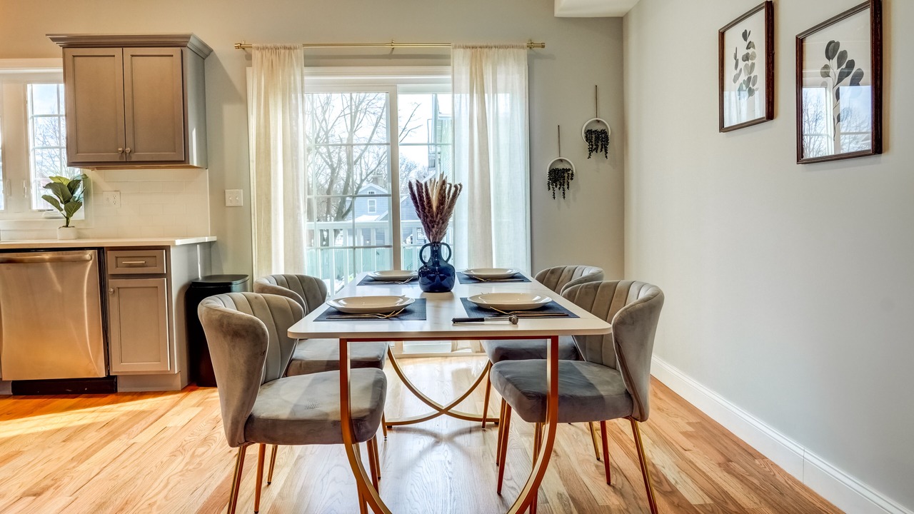 Photo of Others in The Hill