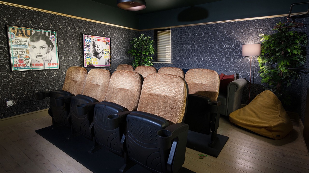 Photo of Others in Howlett End