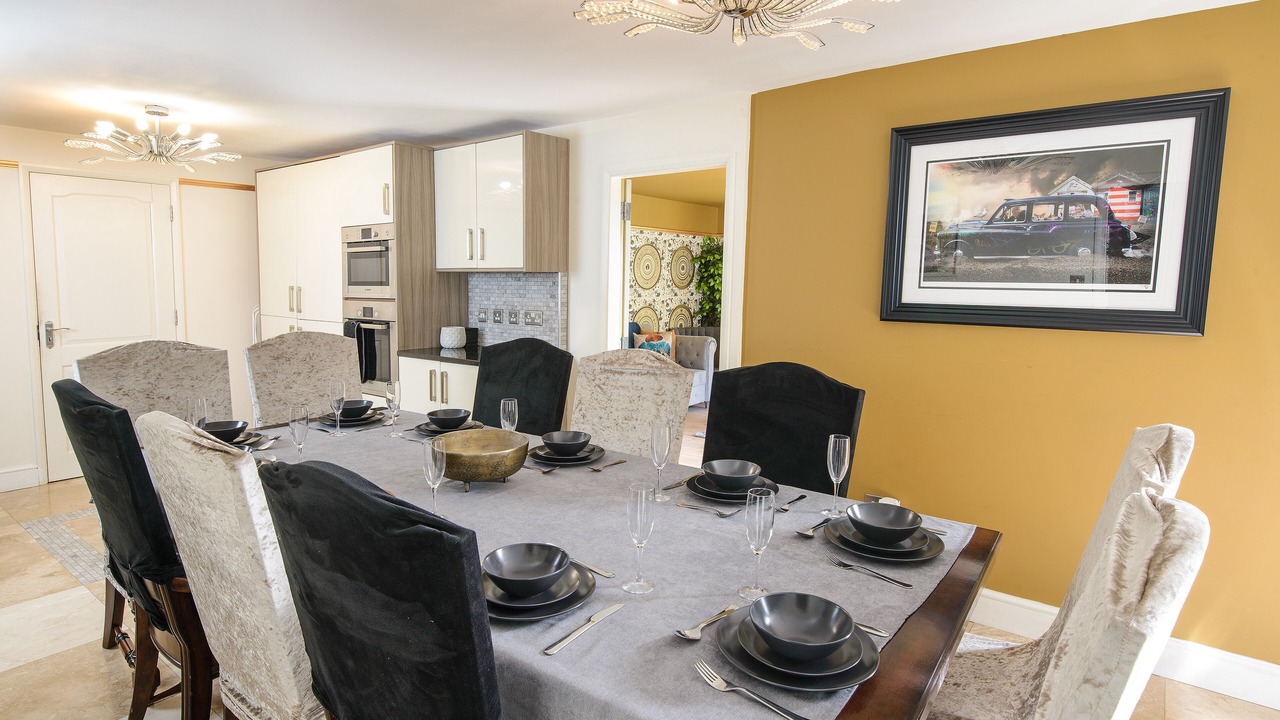 Photo of Others in Howlett End