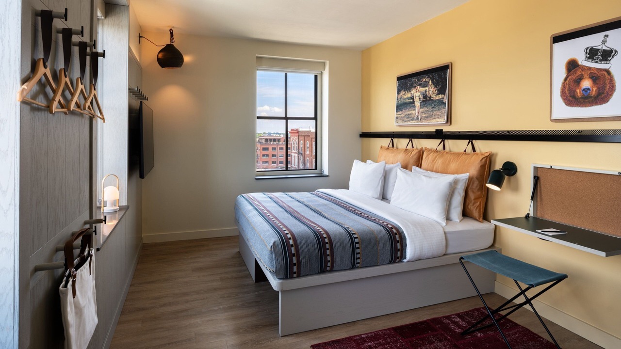 Photo of Others in Downtown Springfield