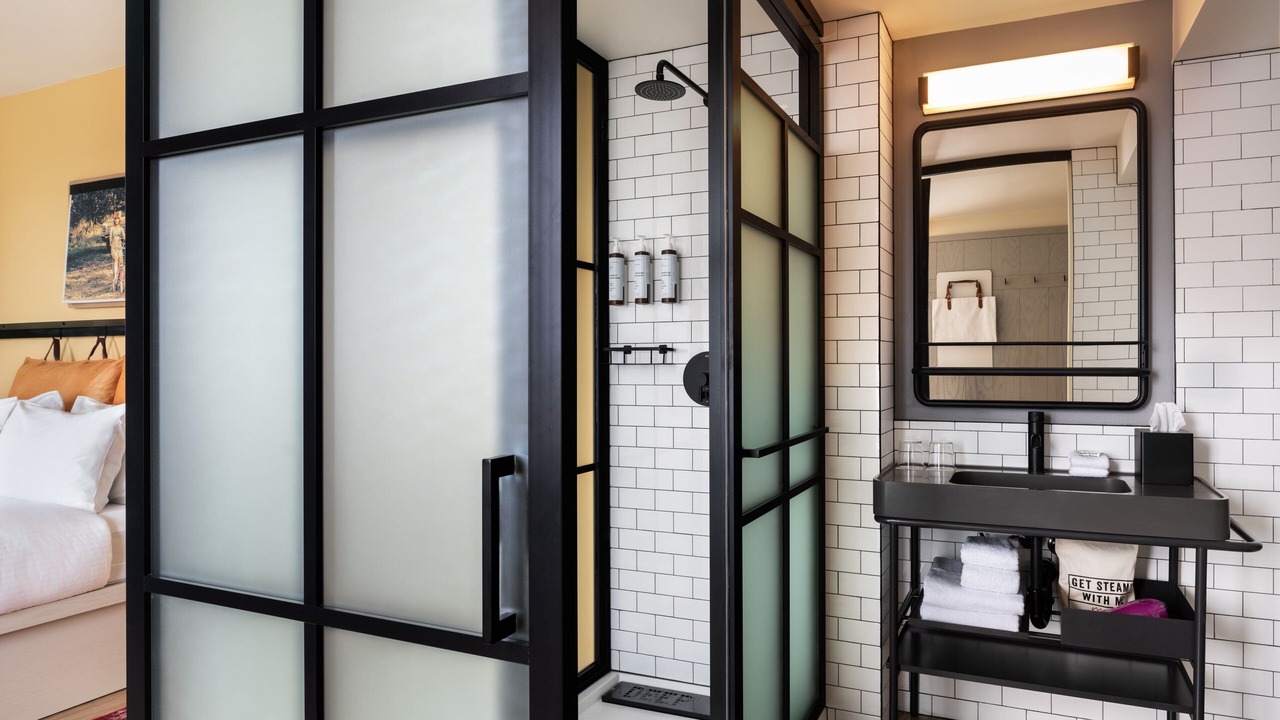 Photo of Others in Downtown Springfield