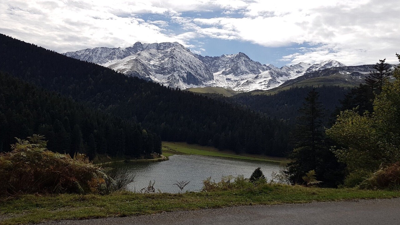 Photo of Outdoor in Campan