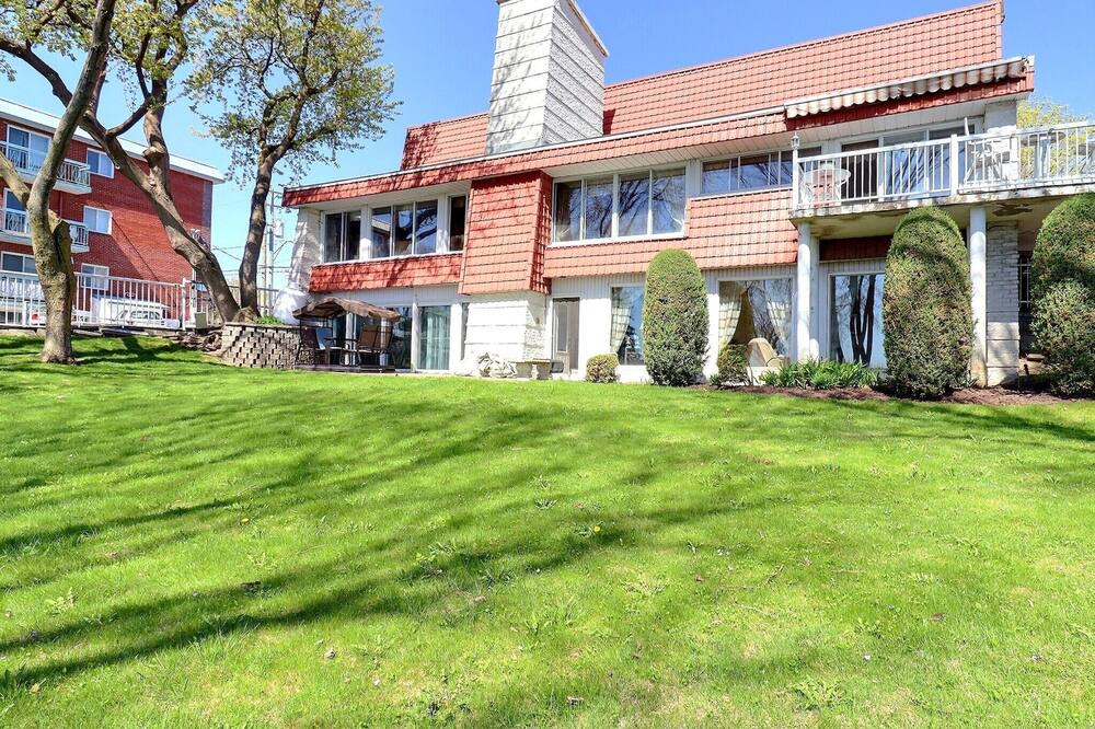 Photo of Outdoor in Laval