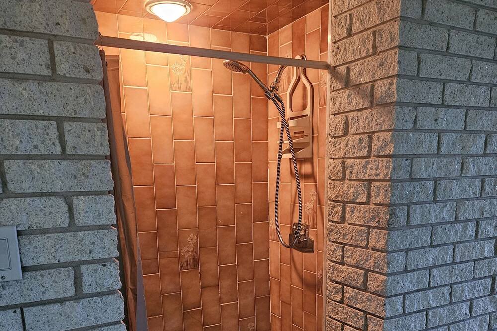 Photo of Bathroom in Laval
