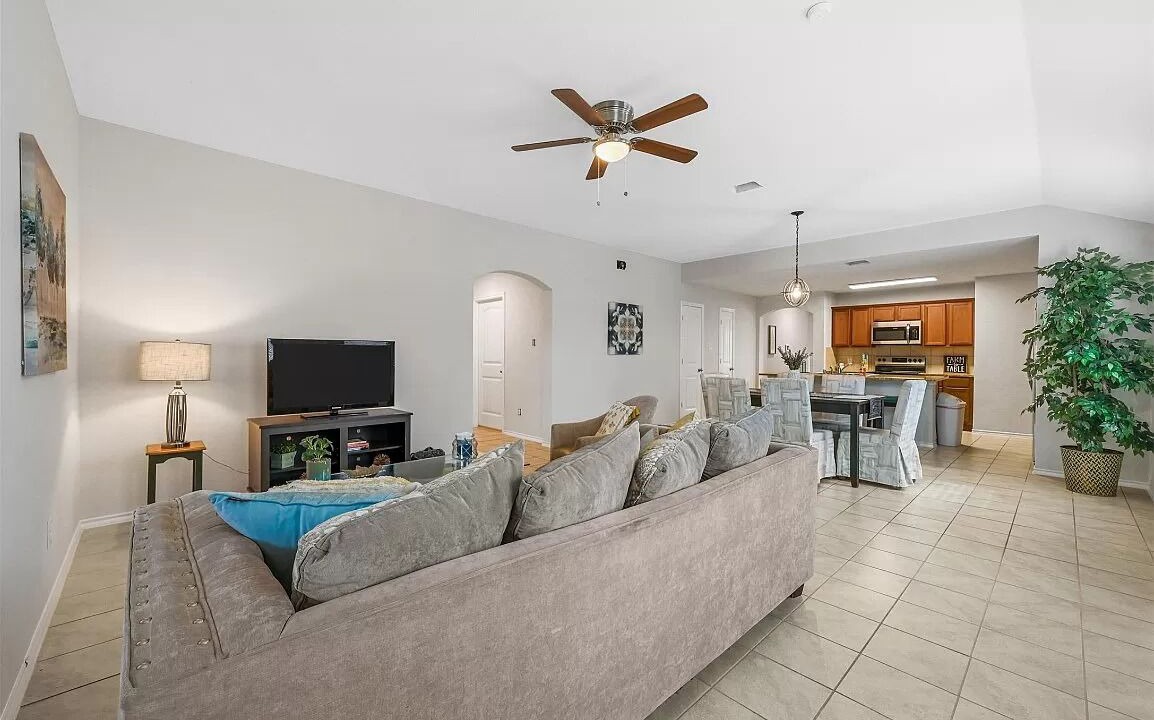 Photo of Livingroom in Forney