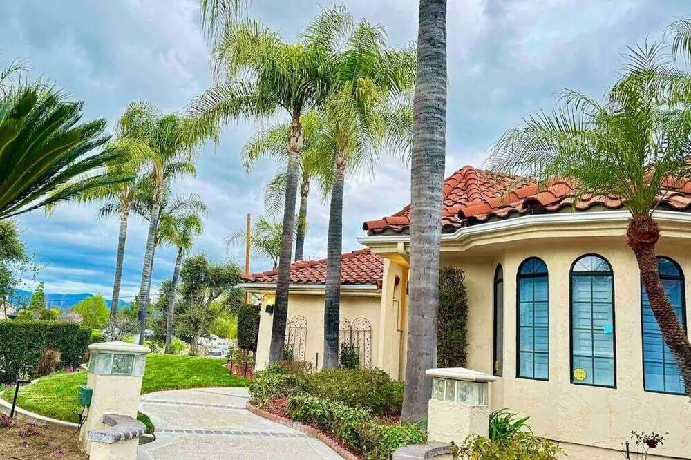 Photo of Outdoor in West Covina