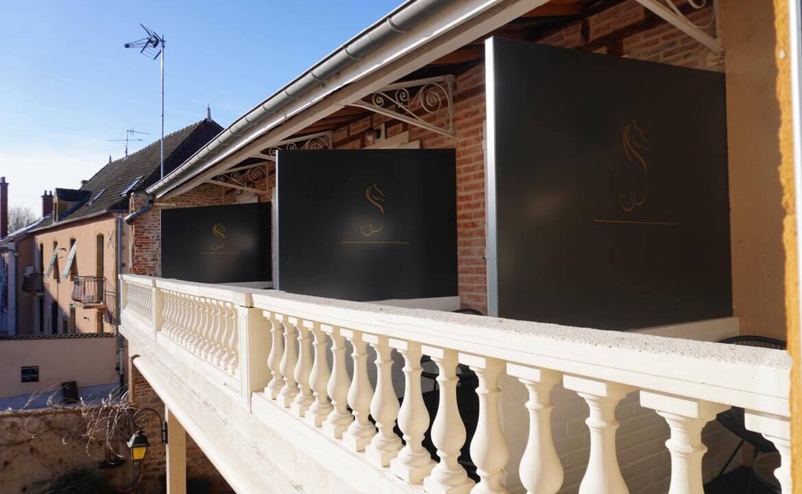 Photo of Patio Balcony in Digoin