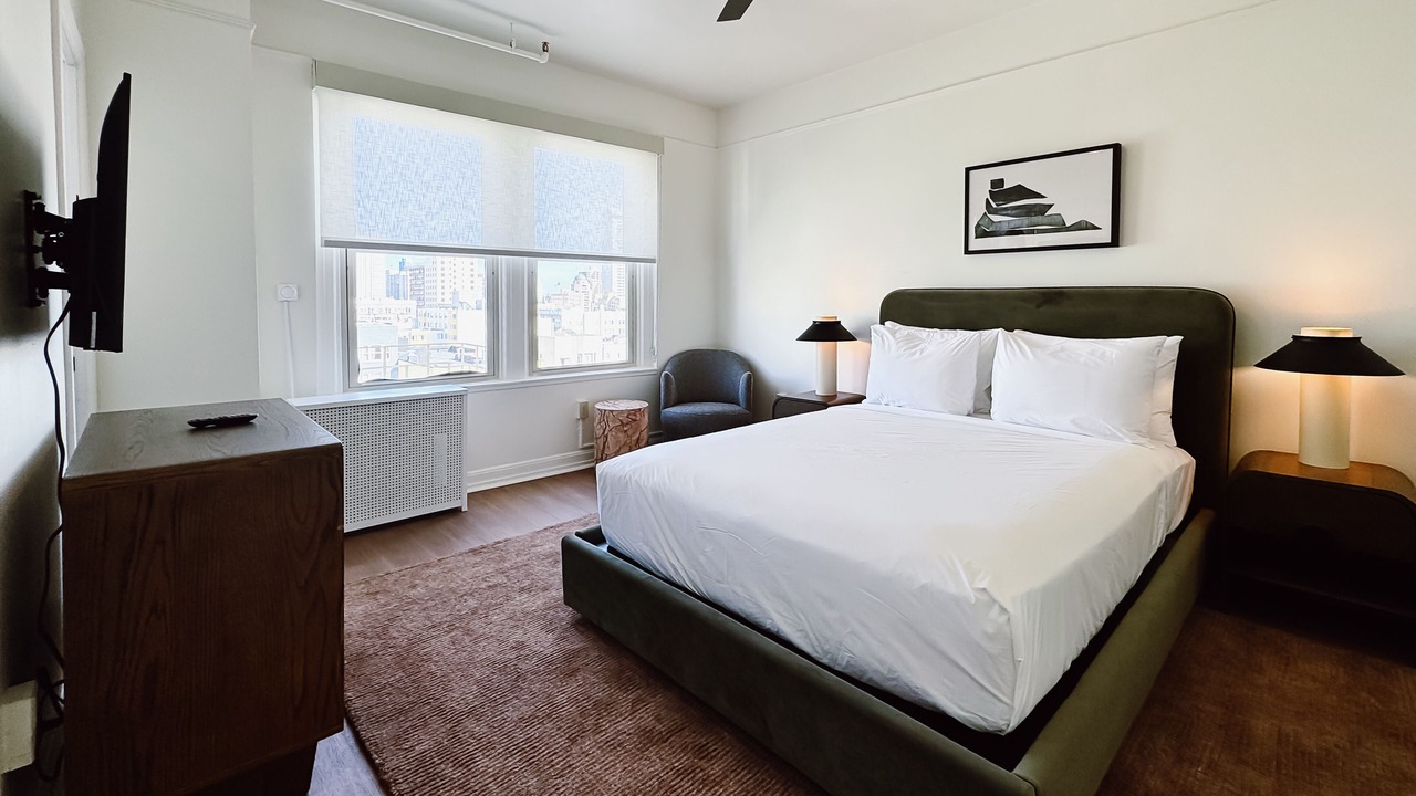 Photo of Bedroom in Theater District