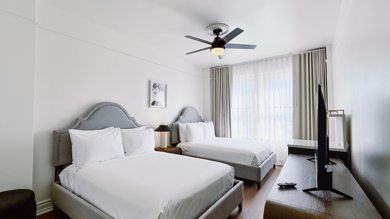 Photo of Bedroom in Theater District