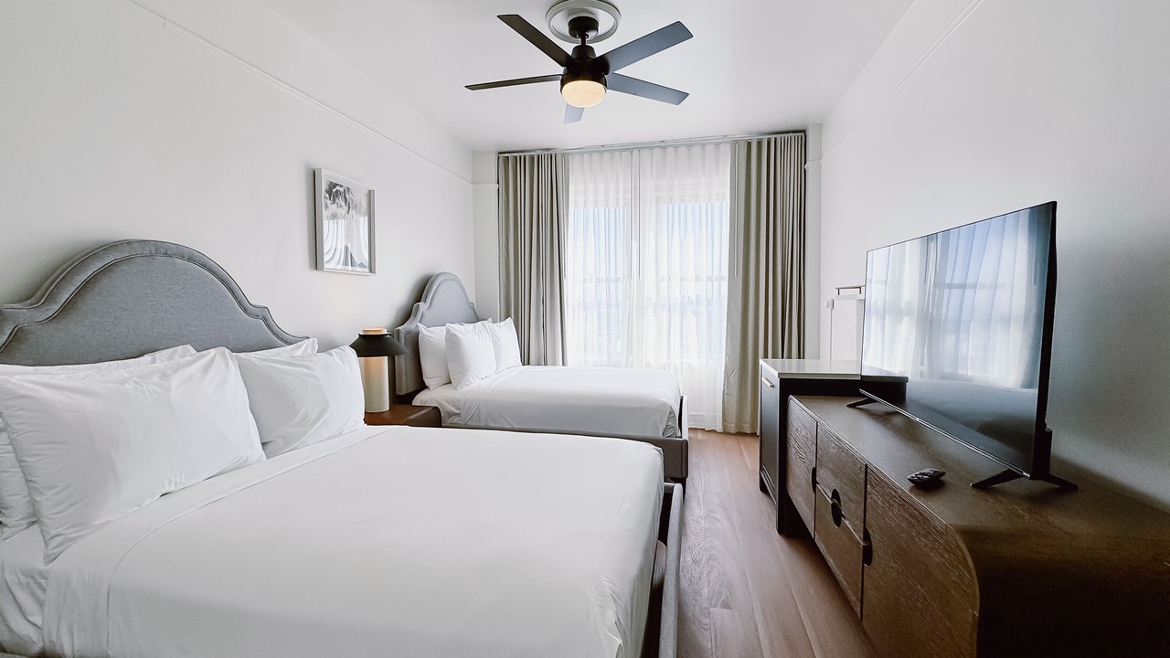 Photo of Bedroom in Theater District