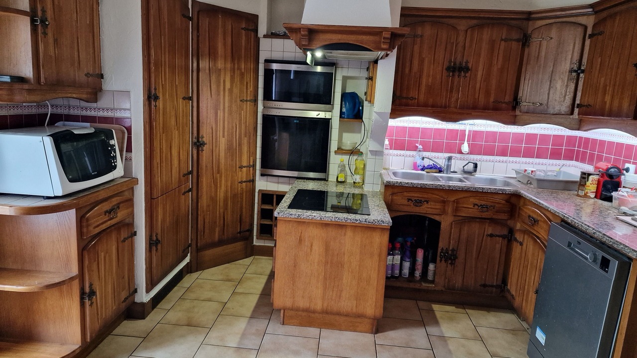 Photo of Kitchen in Peron