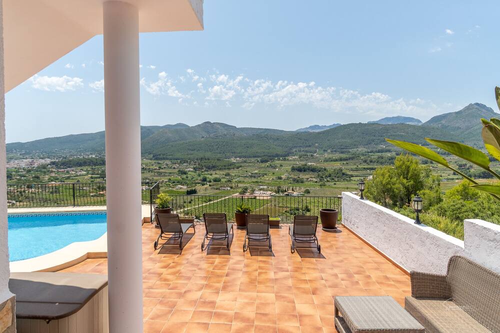 Photo of Outdoor in Jalon