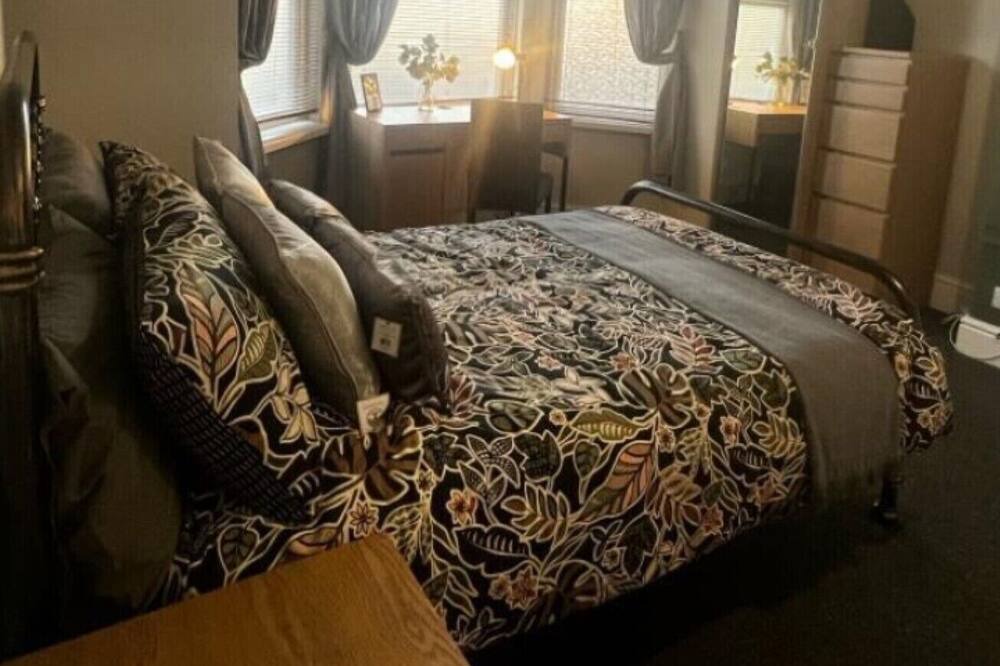 Photo of Bedroom in Eastleigh