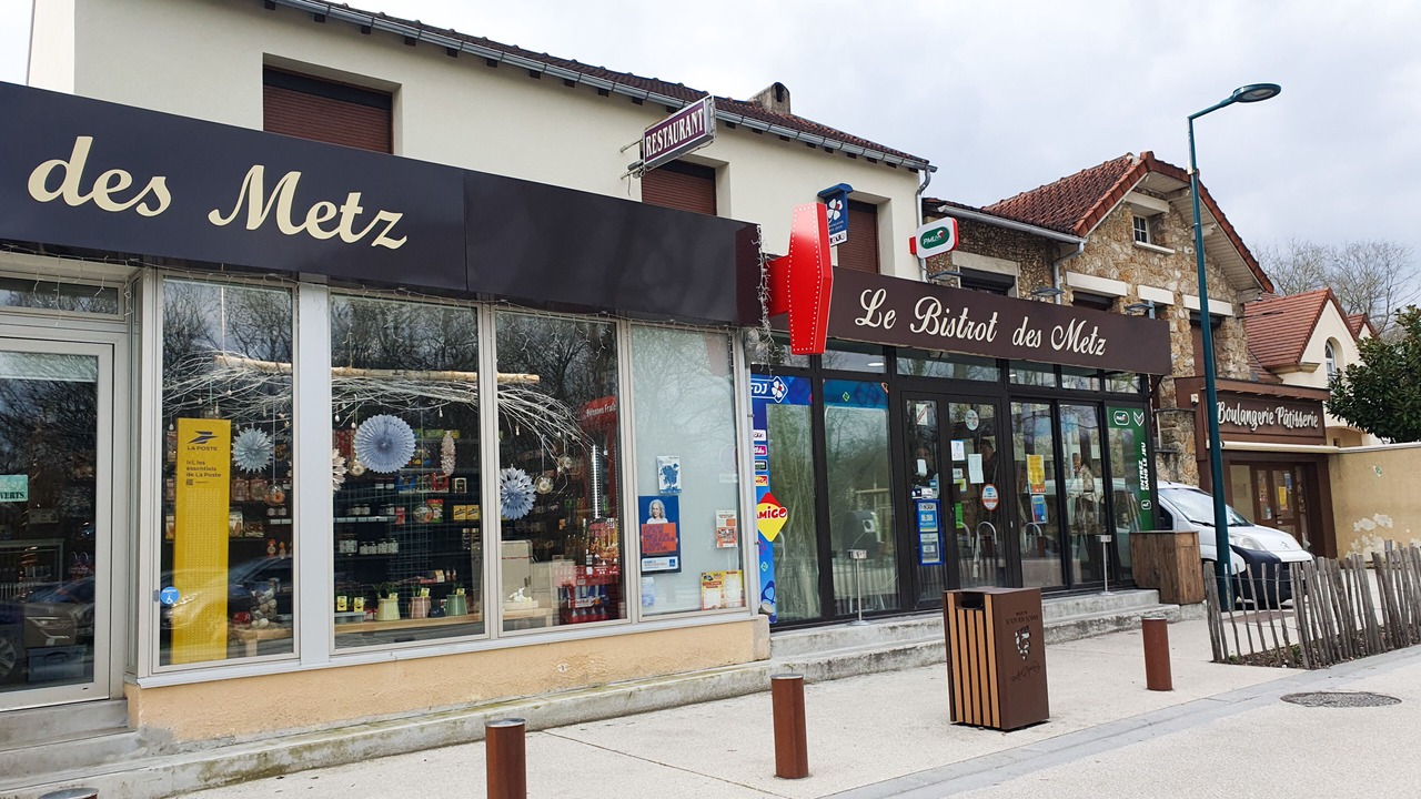 Photo of Others in Jouy-en-Josas