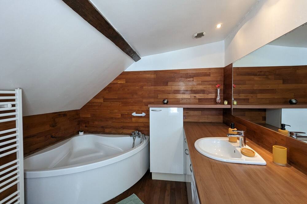 Photo of Bathroom in Chateauroux