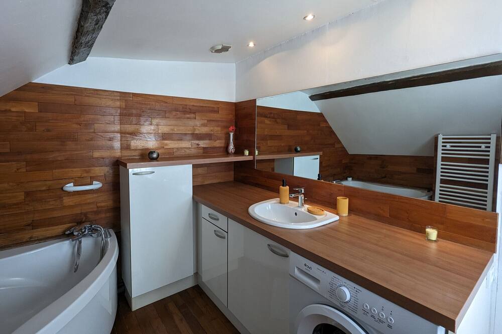 Photo of Bathroom in Chateauroux