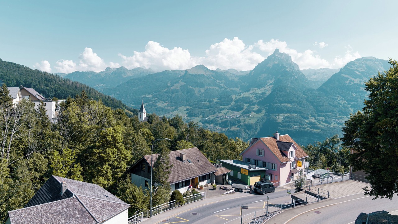 Photo of Others in Amden