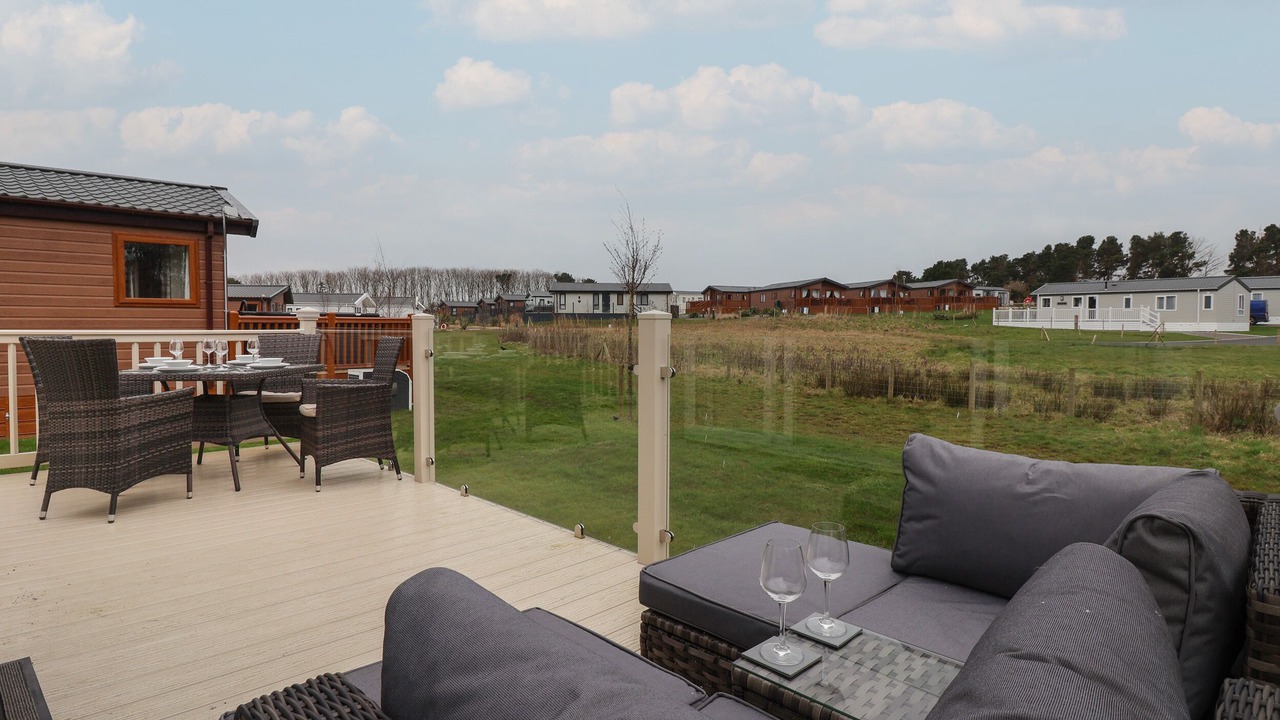 Photo of Outdoor in Cayton Bay