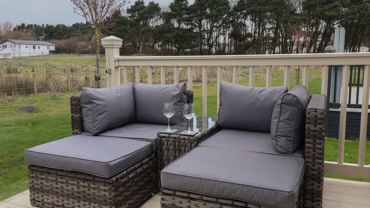 Photo of Outdoor in Cayton Bay