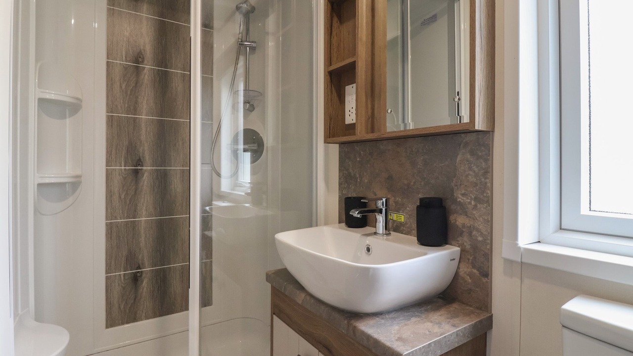 Photo of Others in Cayton Bay