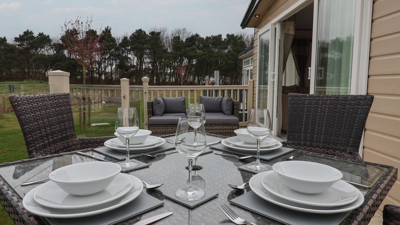 Photo of Others in Cayton Bay