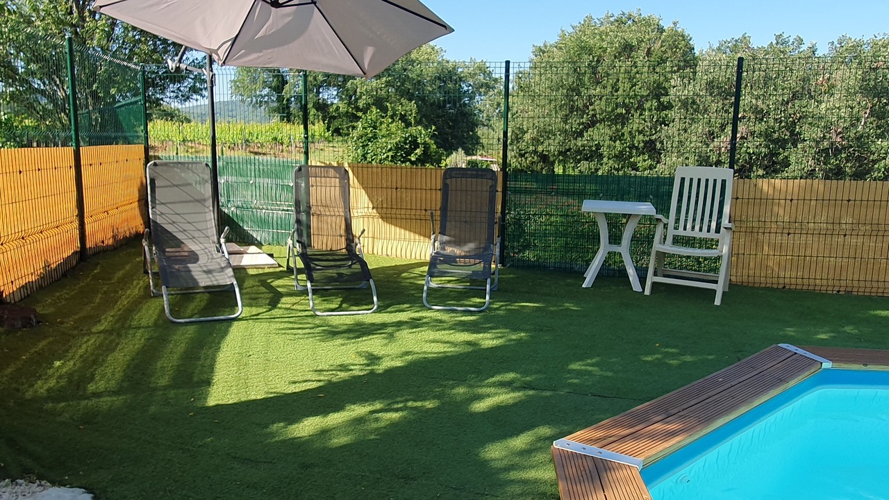 Photo of Outdoor in Saint-Paulet-de-Caisson