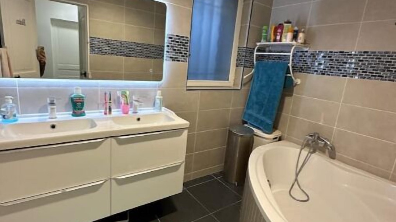 Photo of Others in Port-Aviation