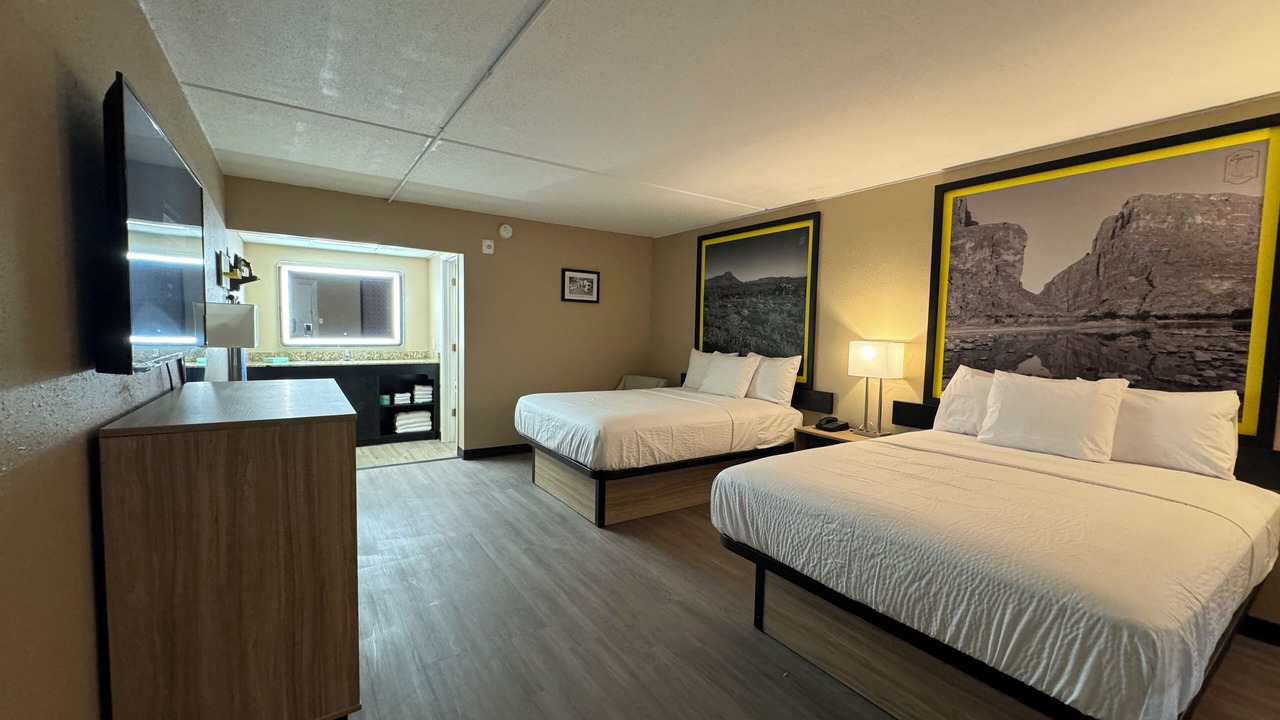 Photo of Bedroom in Central City