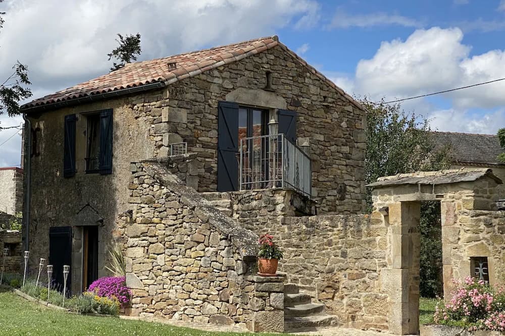 Photo of Outdoor in Lacapelle-Segalar