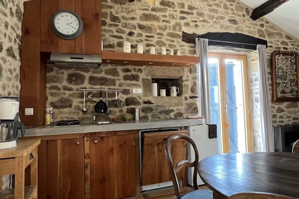 Photo of Kitchen in Lacapelle-Segalar