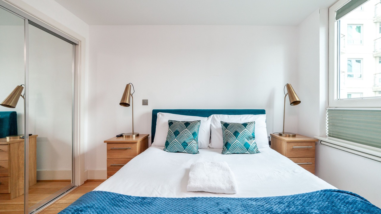 Photo of Others in Vauxhall