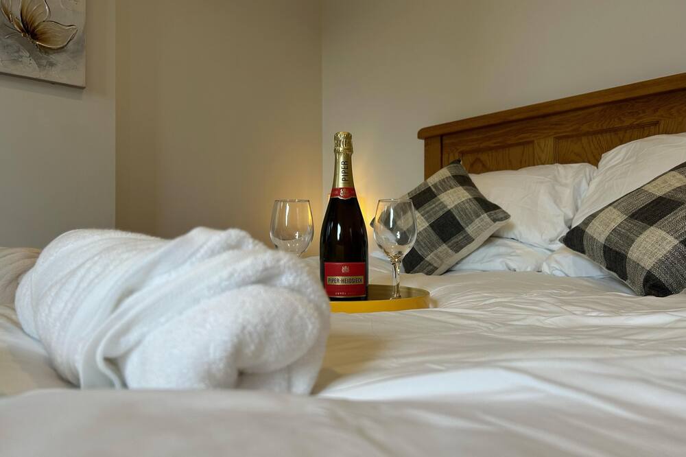 Photo of Others in Farley