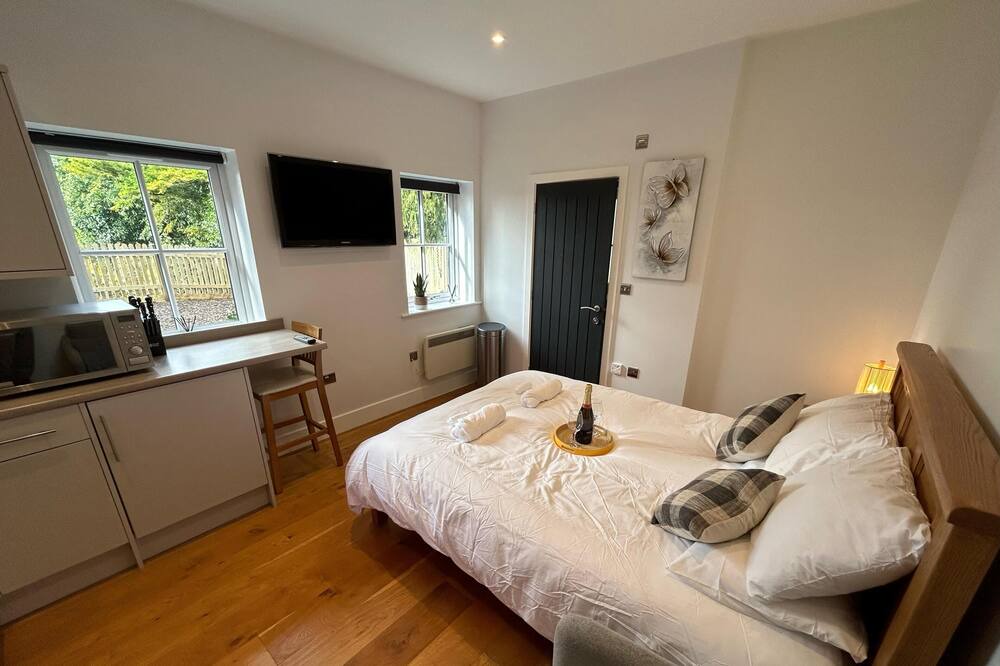 Photo of Others in Farley