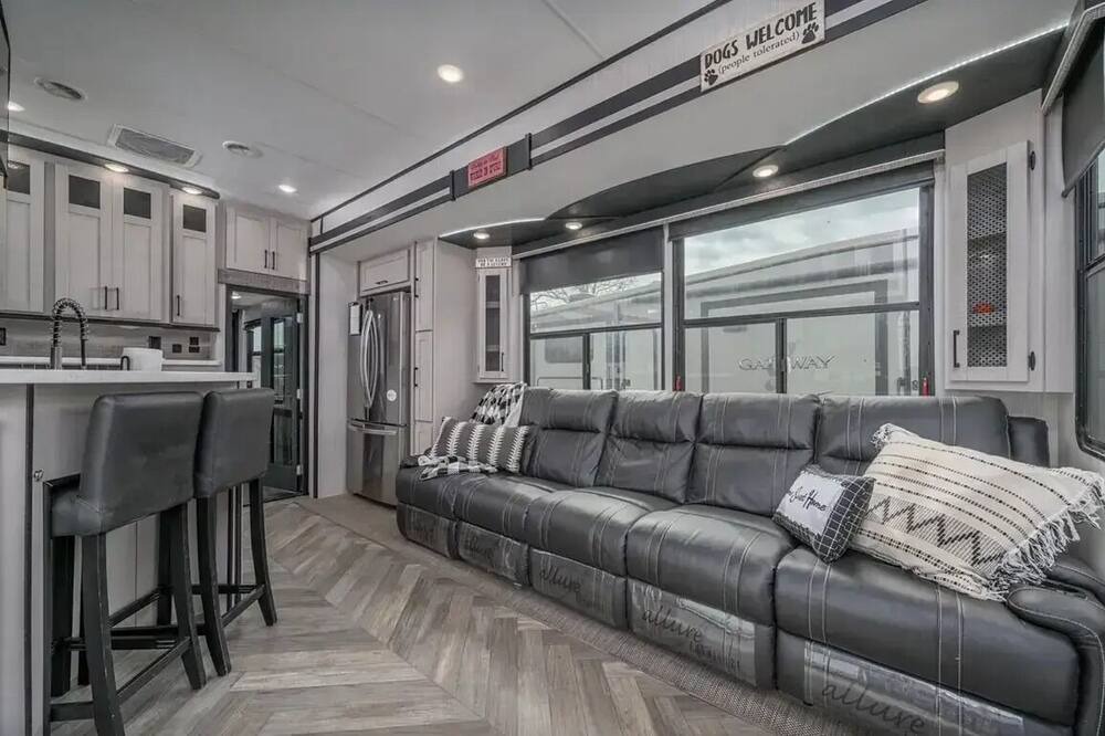 Photo of Livingroom in Lindale